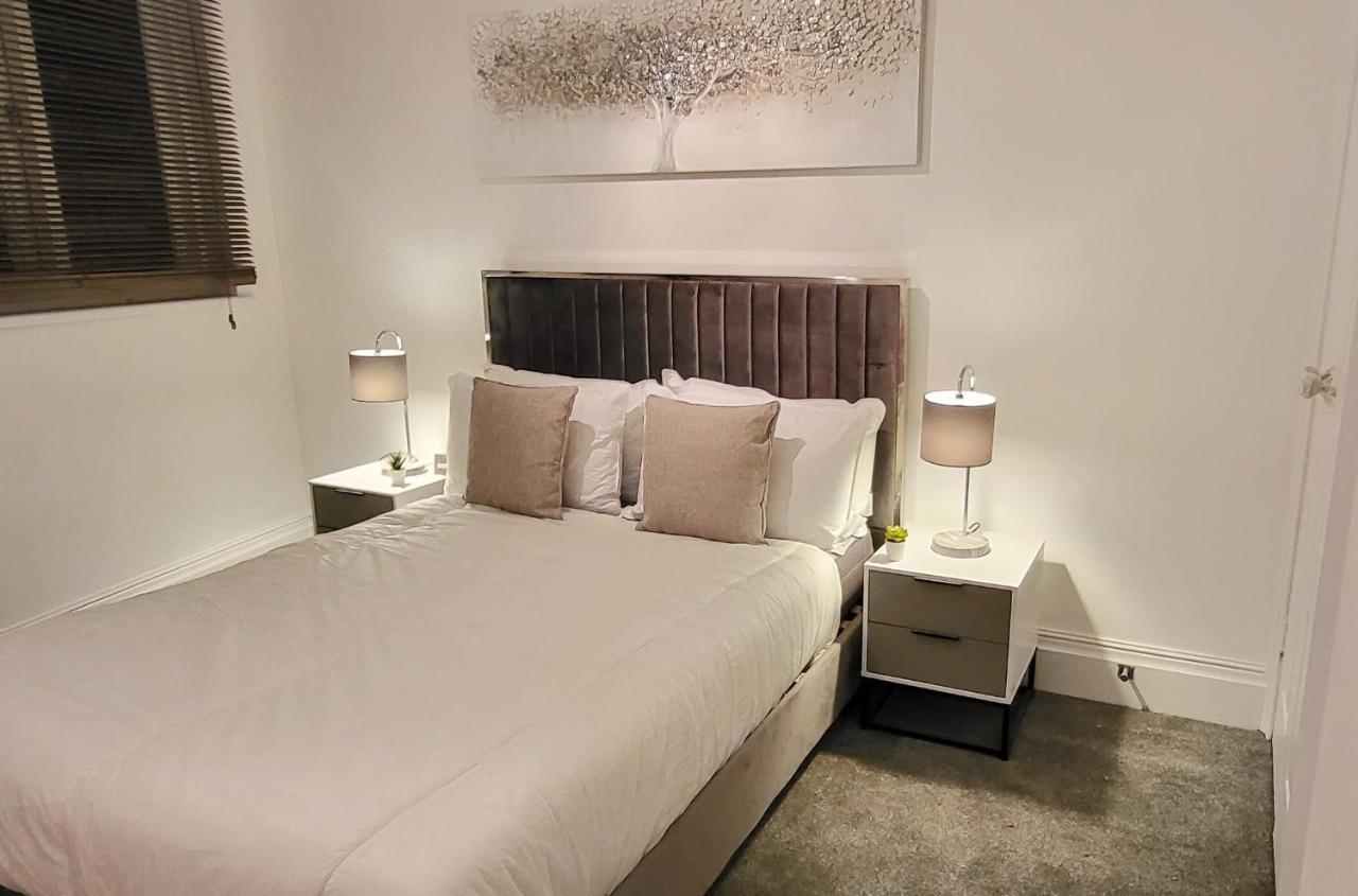 Stunning 2 Bedroom Apartment In Canary Wharf - Morland Apartments Лондон Экстерьер фото