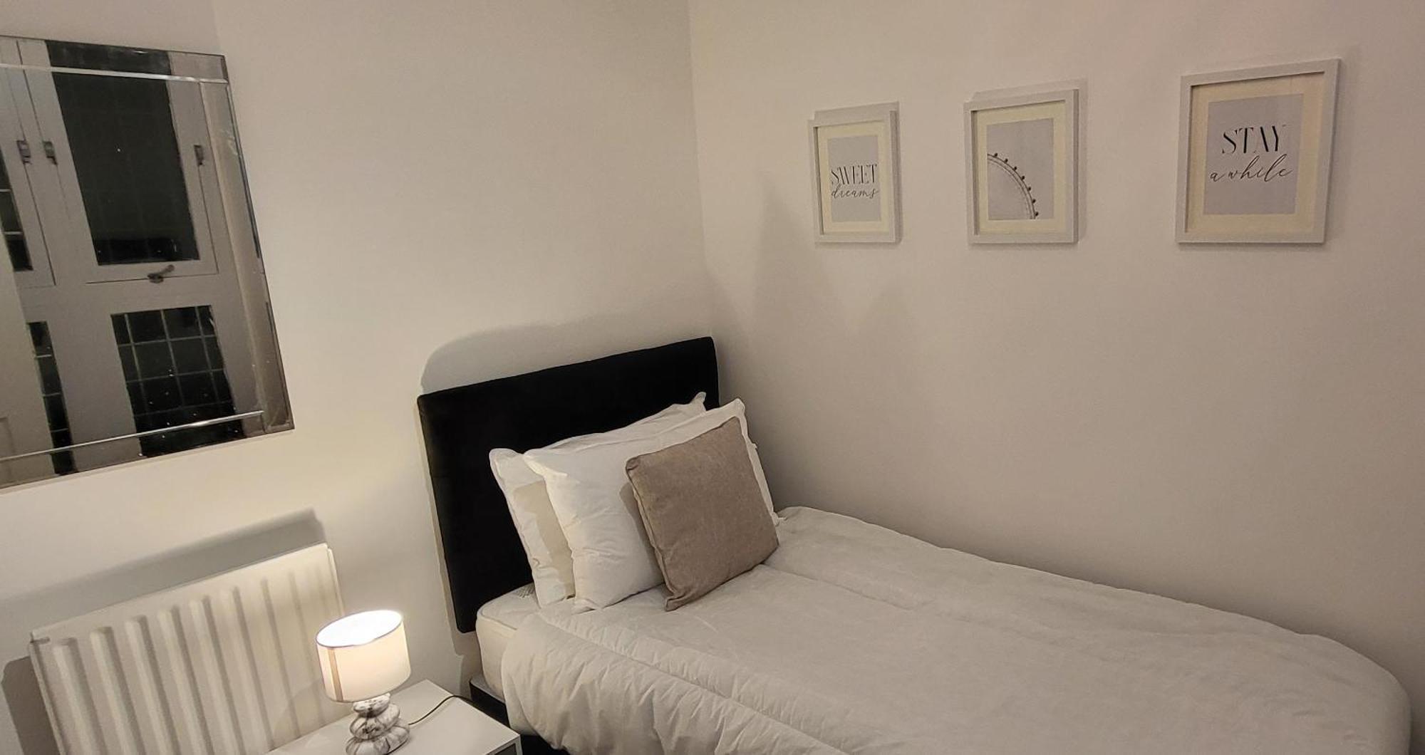 Stunning 2 Bedroom Apartment In Canary Wharf - Morland Apartments Лондон Номер фото